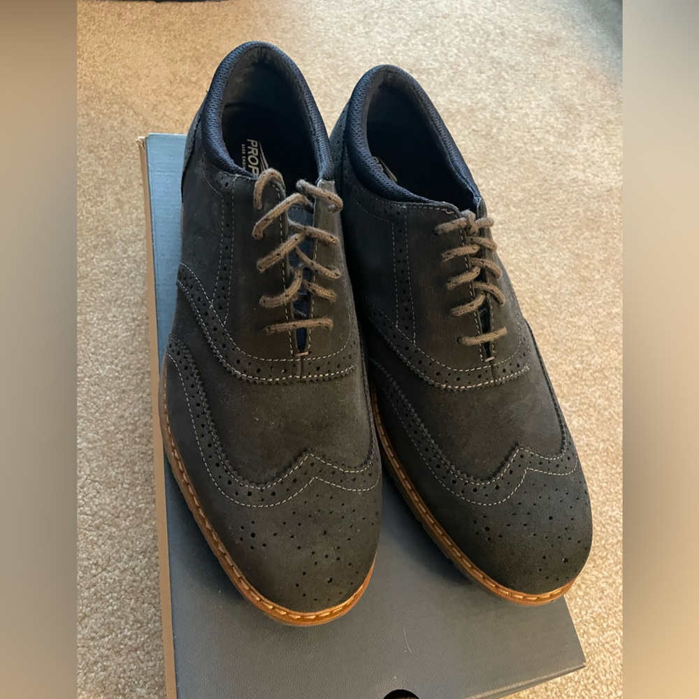 New! Men’s Bass Suede Wingtip Shoes